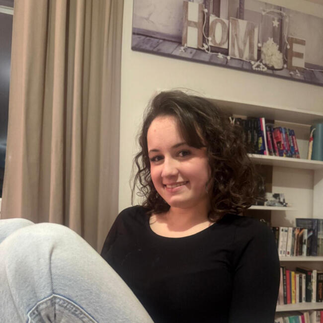 Babysitter in Eyguières: Anaïs