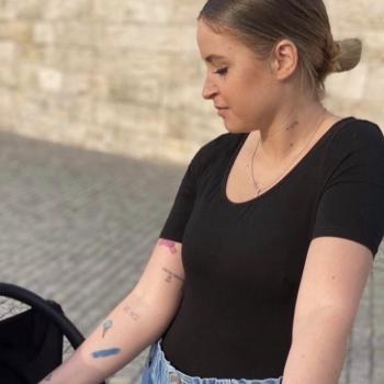 Babysitter in Budapest: Daisy