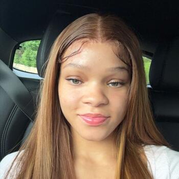 Babysitter in Manassas: Kadynce