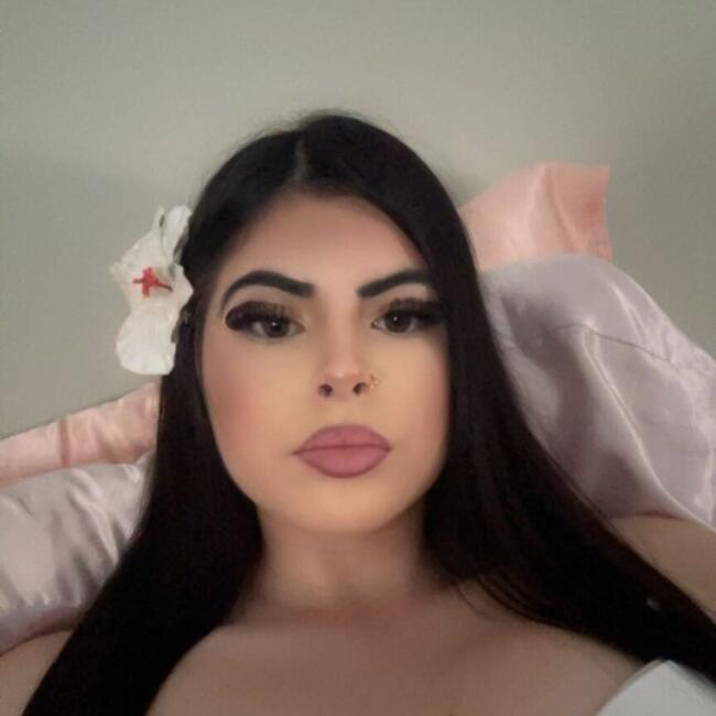 Babysitter in Nice: Axelle