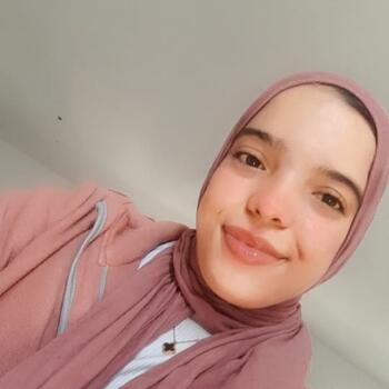 Nounou à Bouskoura: Aya