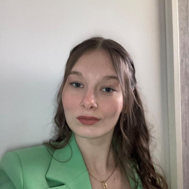 Babysitter in Annouville-Vilmesnil: Camille