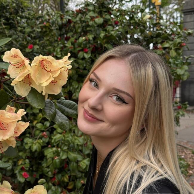 Babysitter in Strasbourg: Zulikhan