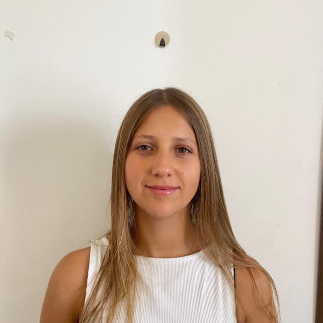 Babysitter in L'Île-Rousse: Xiomara