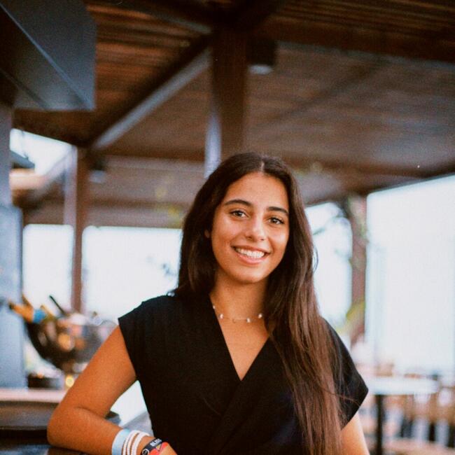 Babysitter in Oeiras: Lara Machado