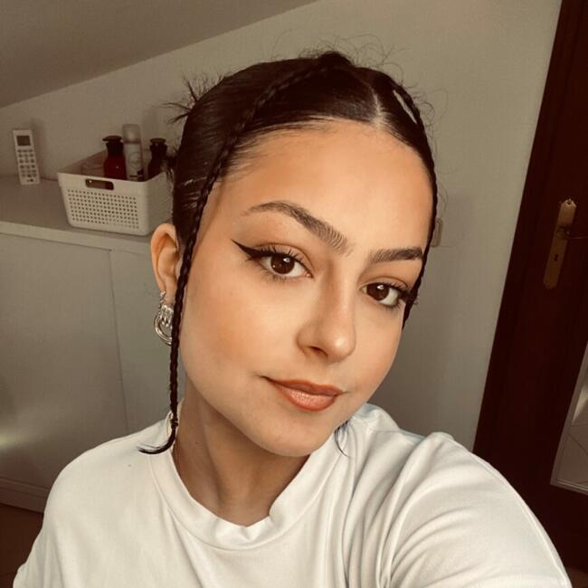 Babysitter in Coimbra: Inês