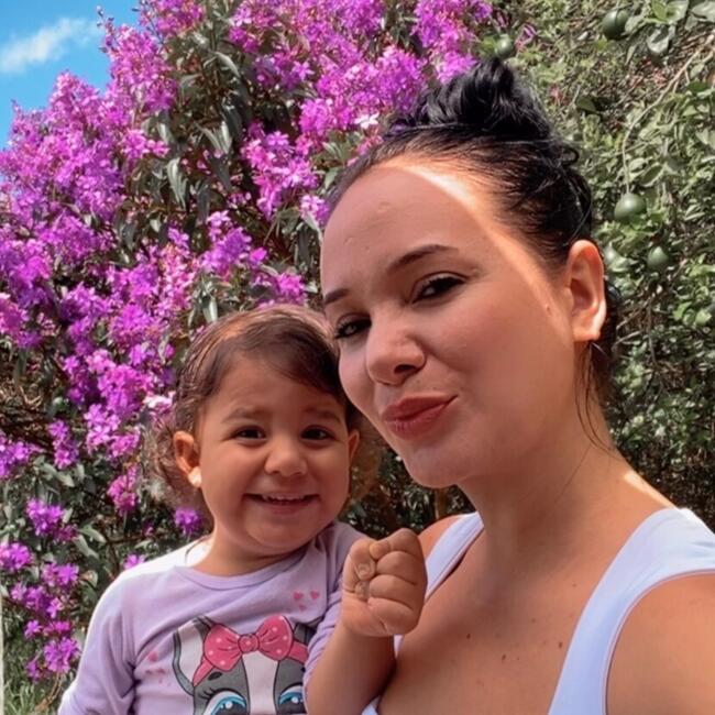 Babysitter in São José dos Campos: Nicole