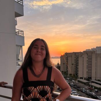 Babysitter in Seville: Lucia