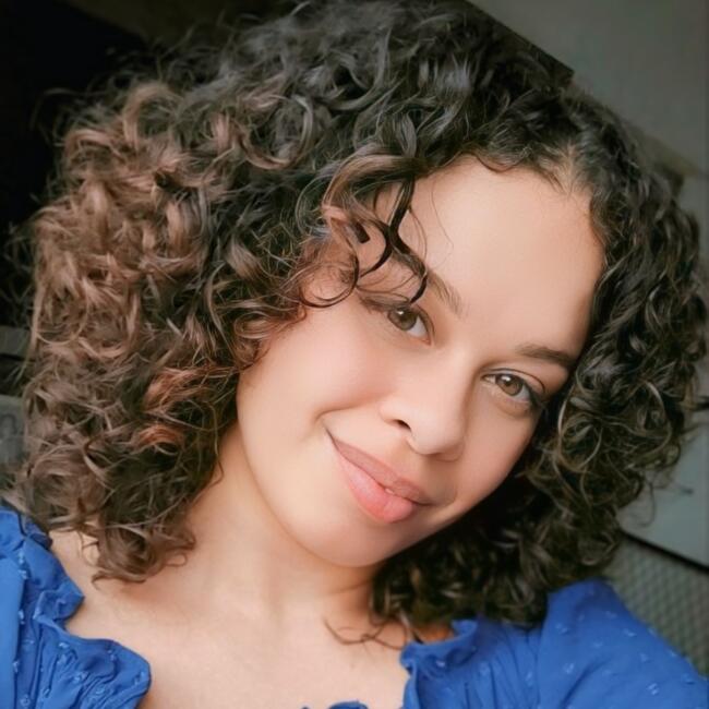 Babysitter in Uberlândia: Stephanie Valentino