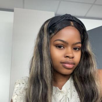 Nanny (νταντά) στην περιοχή Vaulx-en-Velin: Naher