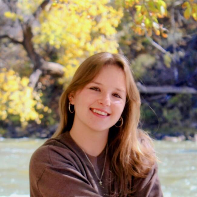 Babysitter in Durango (Colorado): Adria