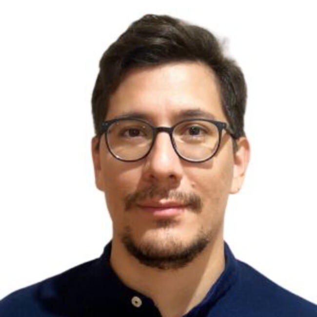 Babysitting job in Girón: Carlos Ivan