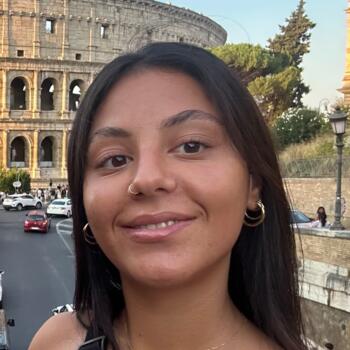 Babysitter in Melbourne: Olivia