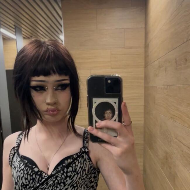 Babysitter in Melbourne: Deearn