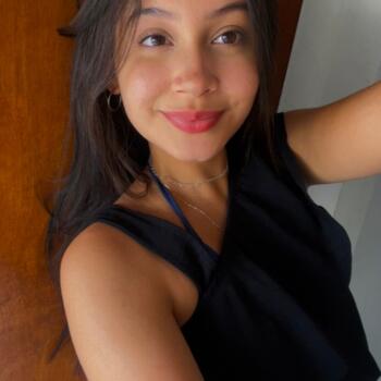 Babysitter in Palmas: Ana Carolinie