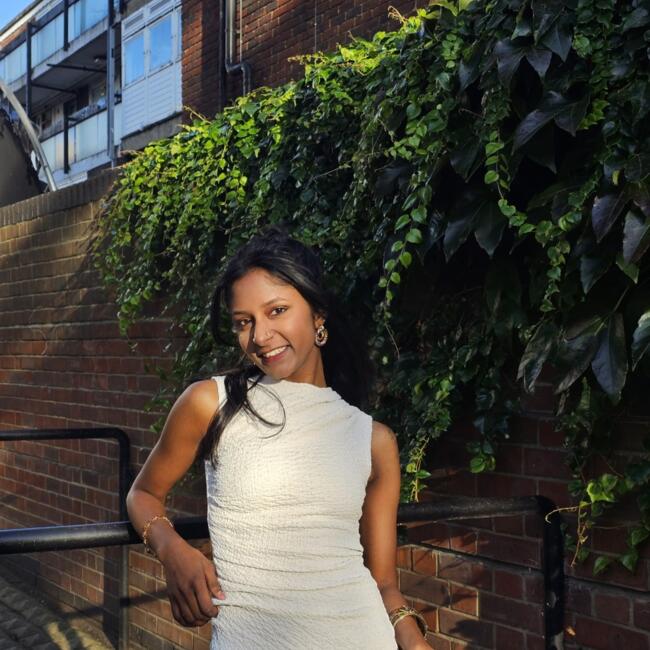 Babysitter in London: Shravani