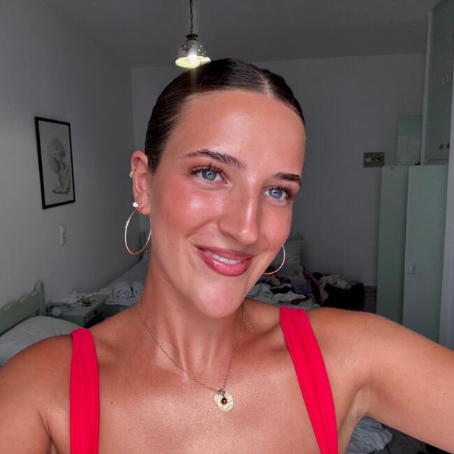 Babysitter in Galway: Caitlin