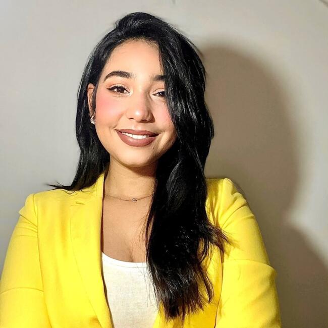 Babysitter in Bagneux: Aziza