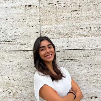 Babysitter em Costa de Caparica: Inês