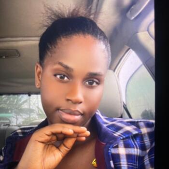 Babysitter in Uyo: Grace