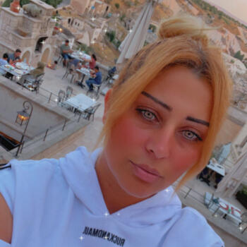 Babysitting job in Saint-Denis-sur-Loire: babysitting job Gayane
