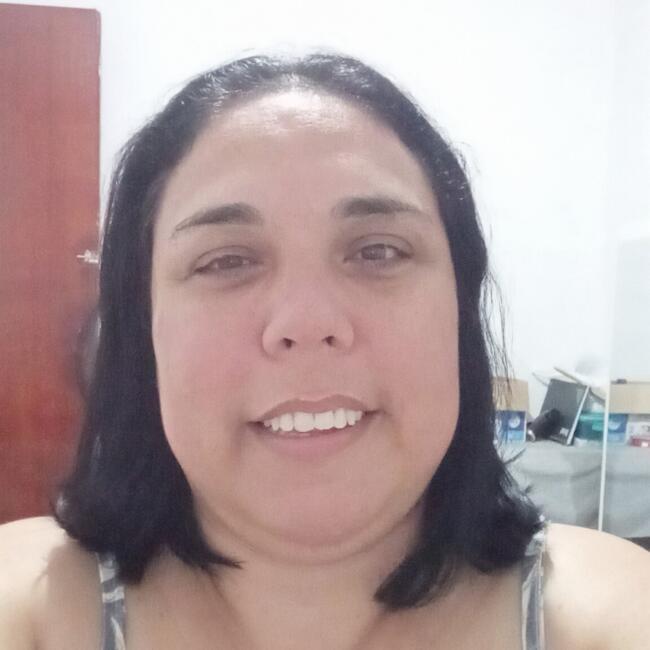 Babysitter in Salto de Pirapora: Pâmela