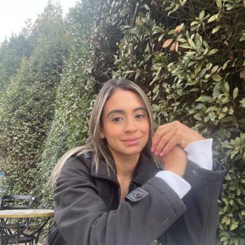 Babysitter in Badalona: Laura