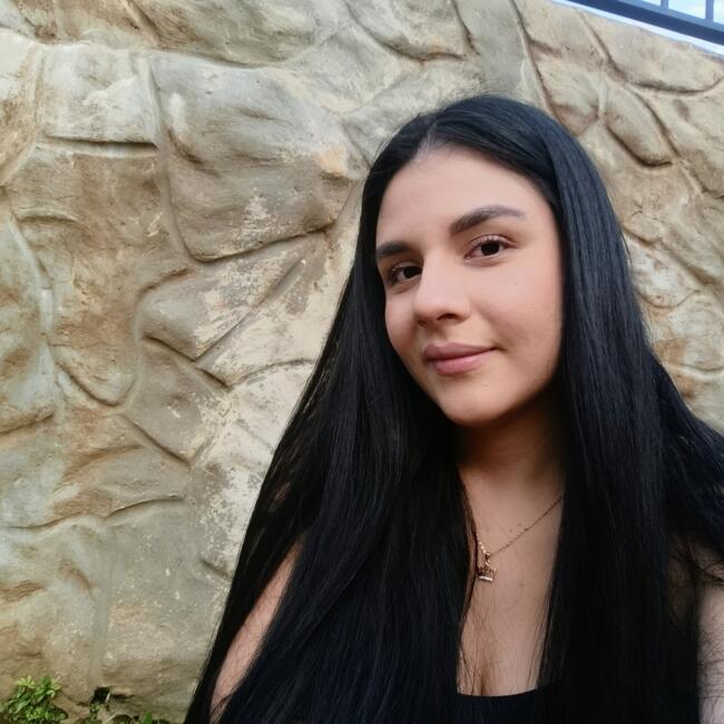 Niñera en Bello: Juliana Cuaspud