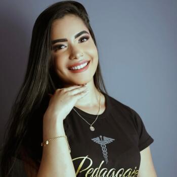 Babysitter in Embu das Artes: Sanny