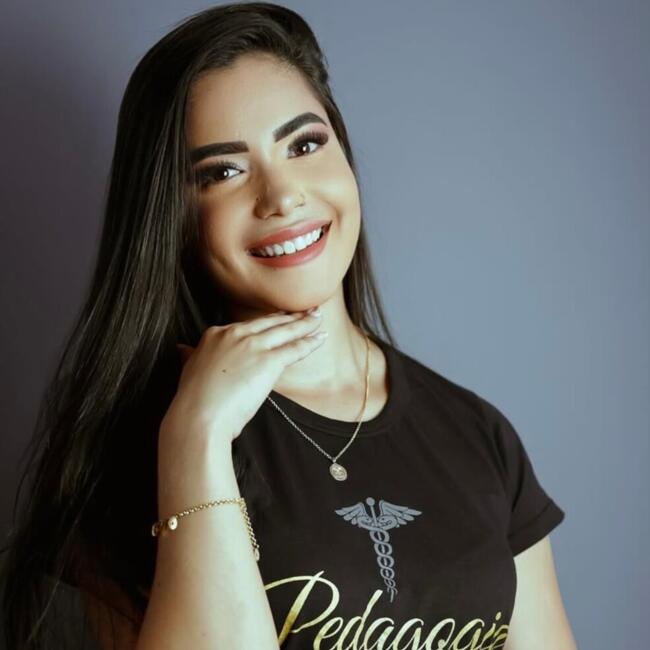 Babysitter in Embu das Artes: Sanny