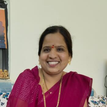 बेबीसिटर पुणे: Kavita