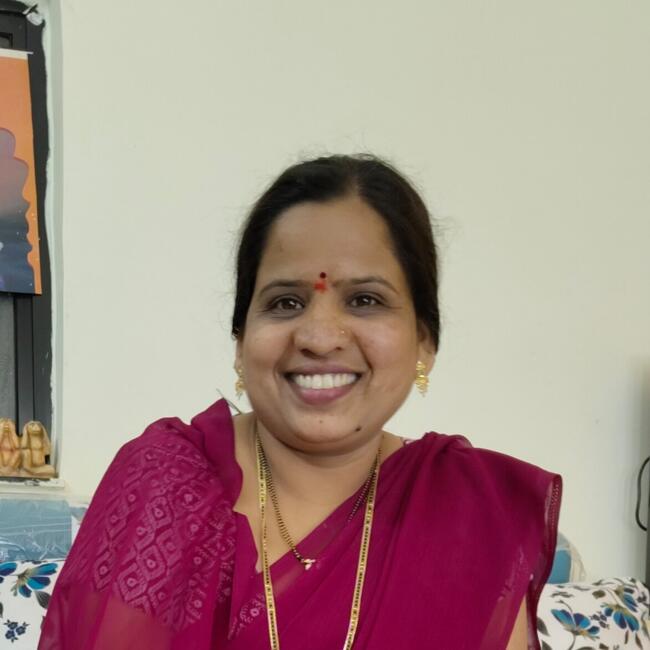 पुणे में बेबीसिटर: Kavita