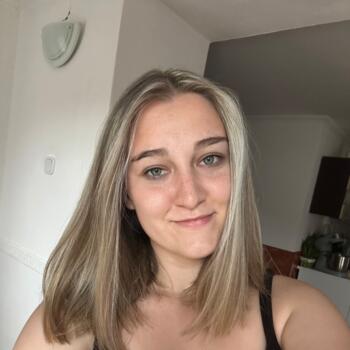 Babysitter in Ács: Vivien