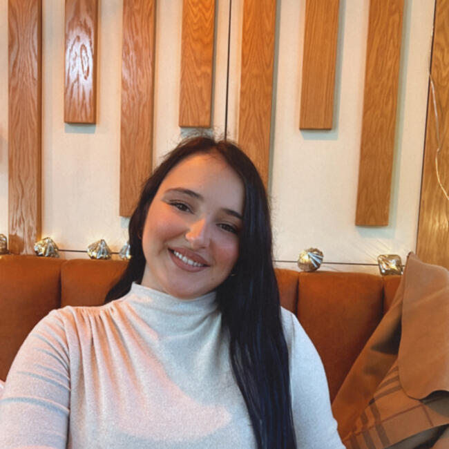 Babysitter em Maia: Daniela