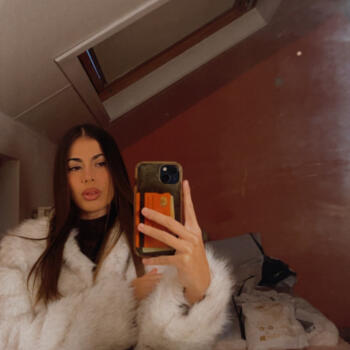 Babysitter in Le Roeulx: Alissa