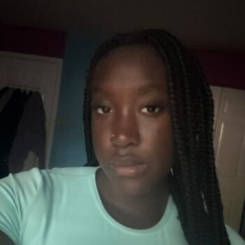 Babysitter in Silver Spring: Hawa