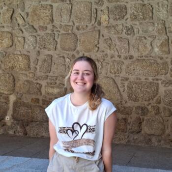 Babysitter in Yvetot: Alix