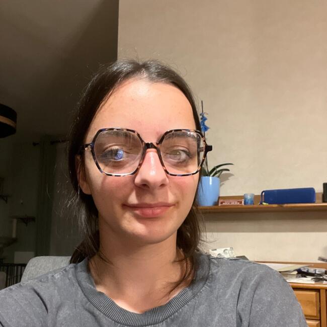 Babysitter in Rilhac-Rancon: Clara