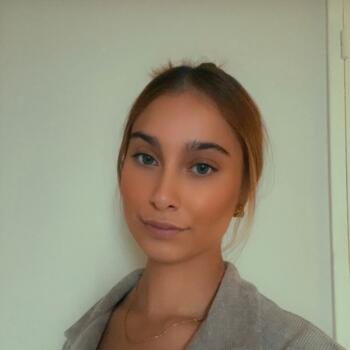 Babysitter Laval: Sadbera