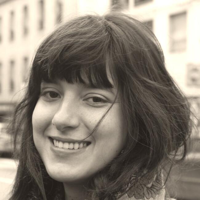 Babysitter in Molenbeek-Saint-Jean: Larissa