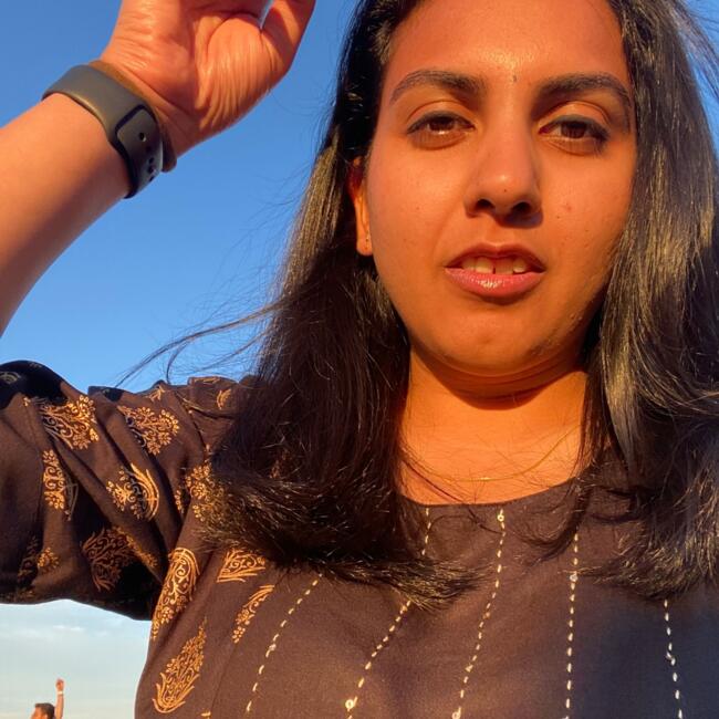 Baby-sitter in Milton: Akshi