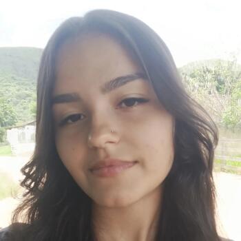 Babysitter in Lavras: Alvina
