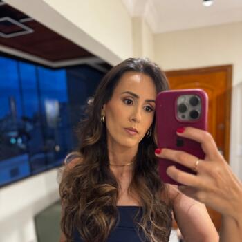 Babysitting job in Uberaba: babysitting job Larissa