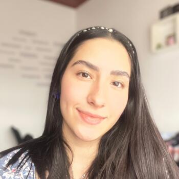 Babysitter in San Pedro: Adriana