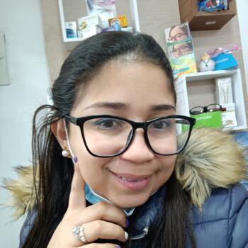 Niñera Estación Colina: Jessica