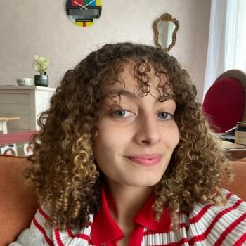Baby-sitter Cormelles-le-Royal: Layla