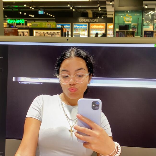 Ama em Algés: Beatriz