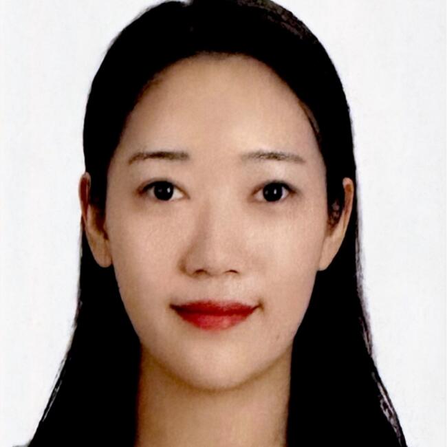 Babysitter in Vancouver: HYEJIN L