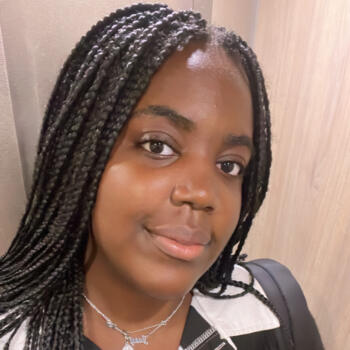 Babysitter in Paris: Jesy