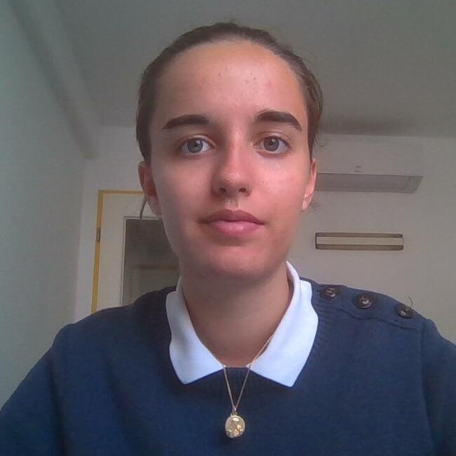 Babysitter in Lyon: Claire